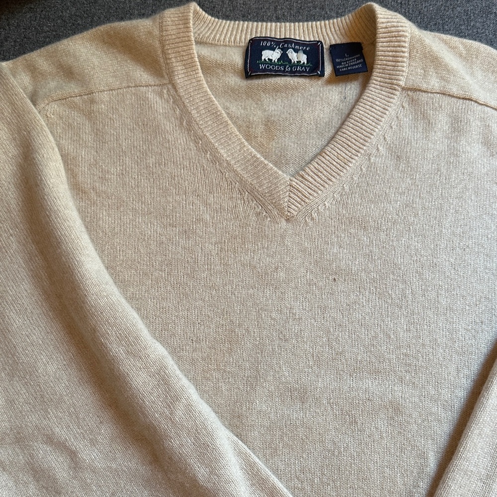 Woods & Gray Men's V-Neck Sweater - Classic Oatmeal 100% Cashmere size L